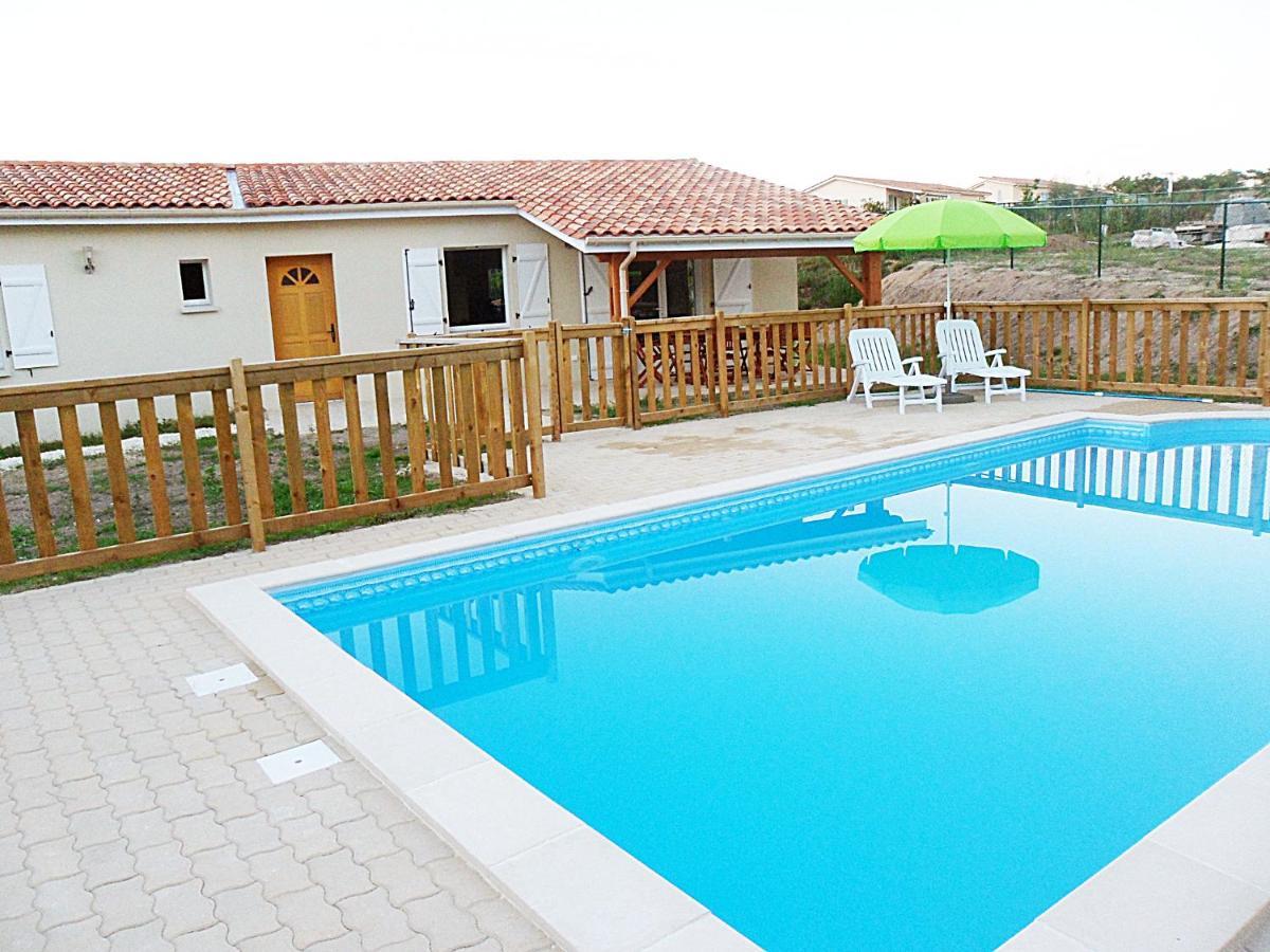 Etang Vallier Resort Brossac Kamer foto