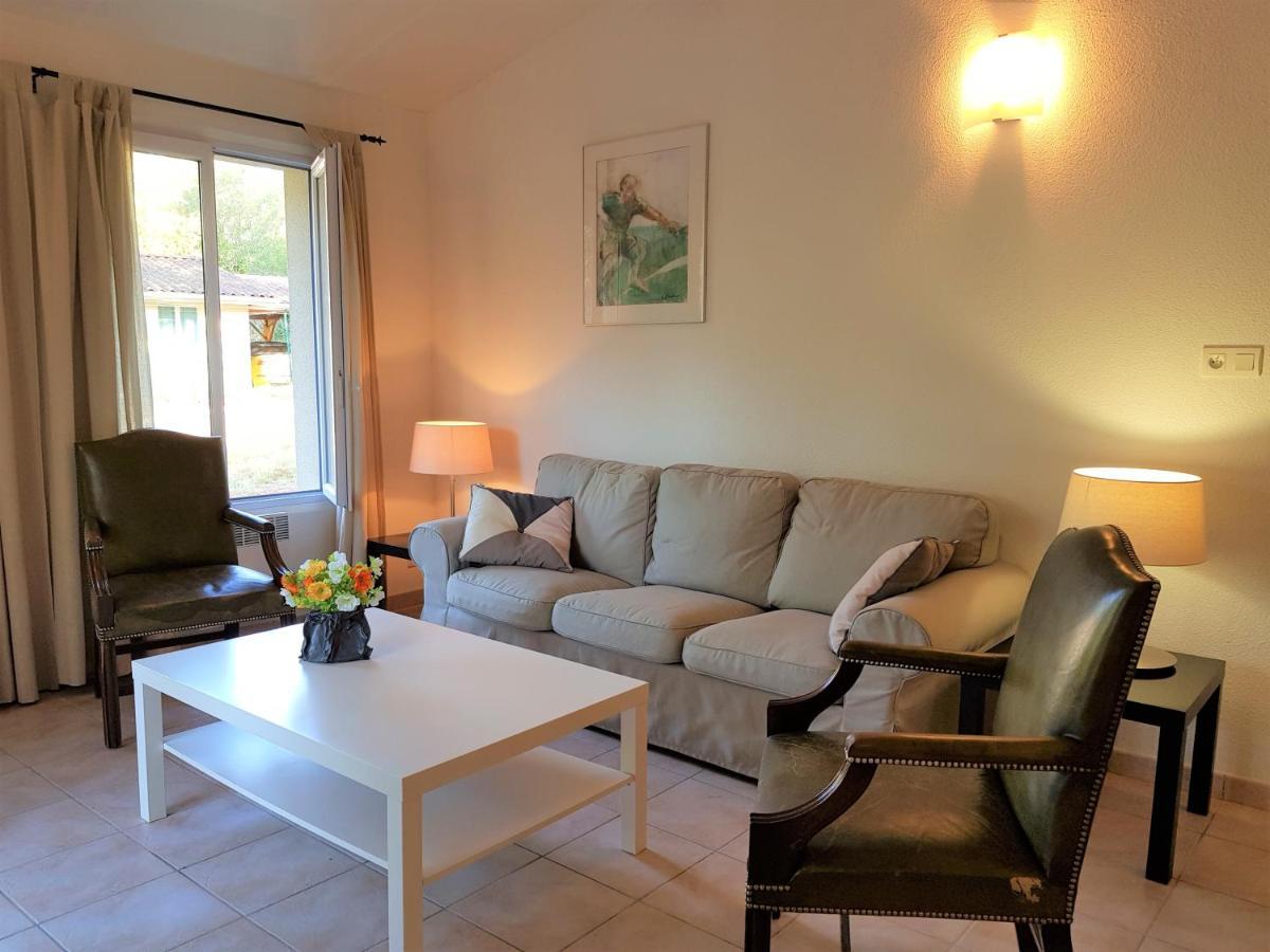 Etang Vallier Resort Brossac Buitenkant foto