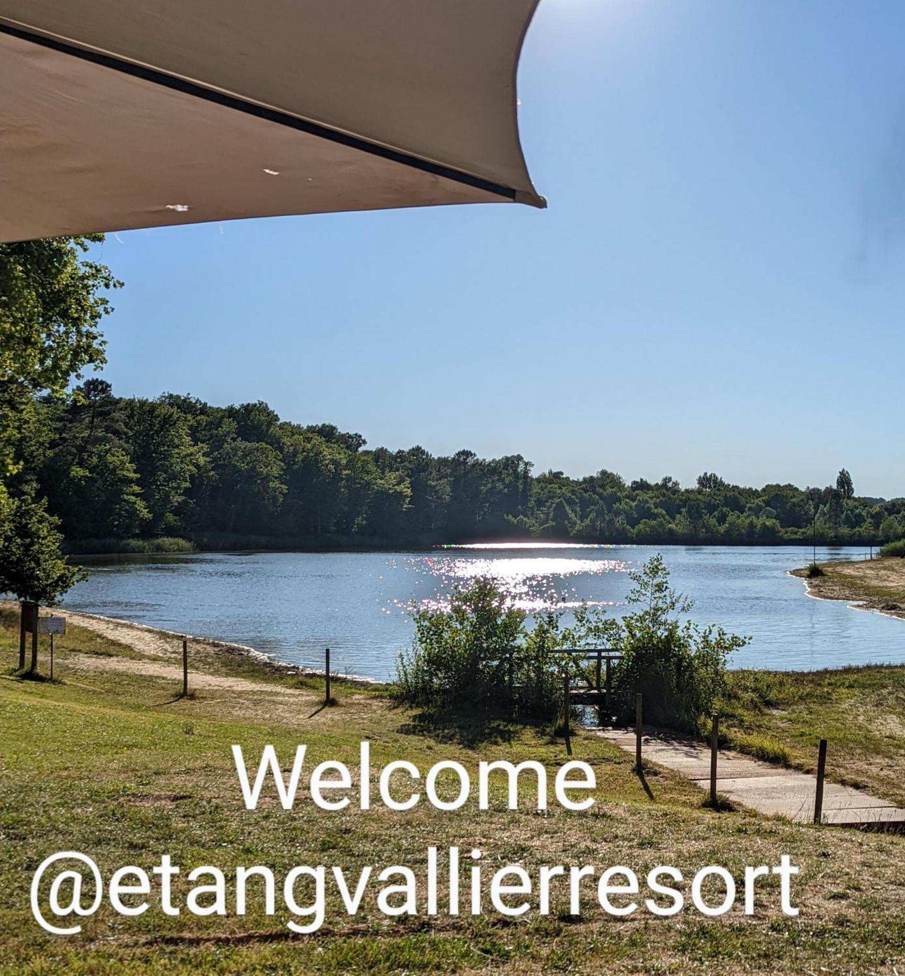 Etang Vallier Resort Brossac Buitenkant foto